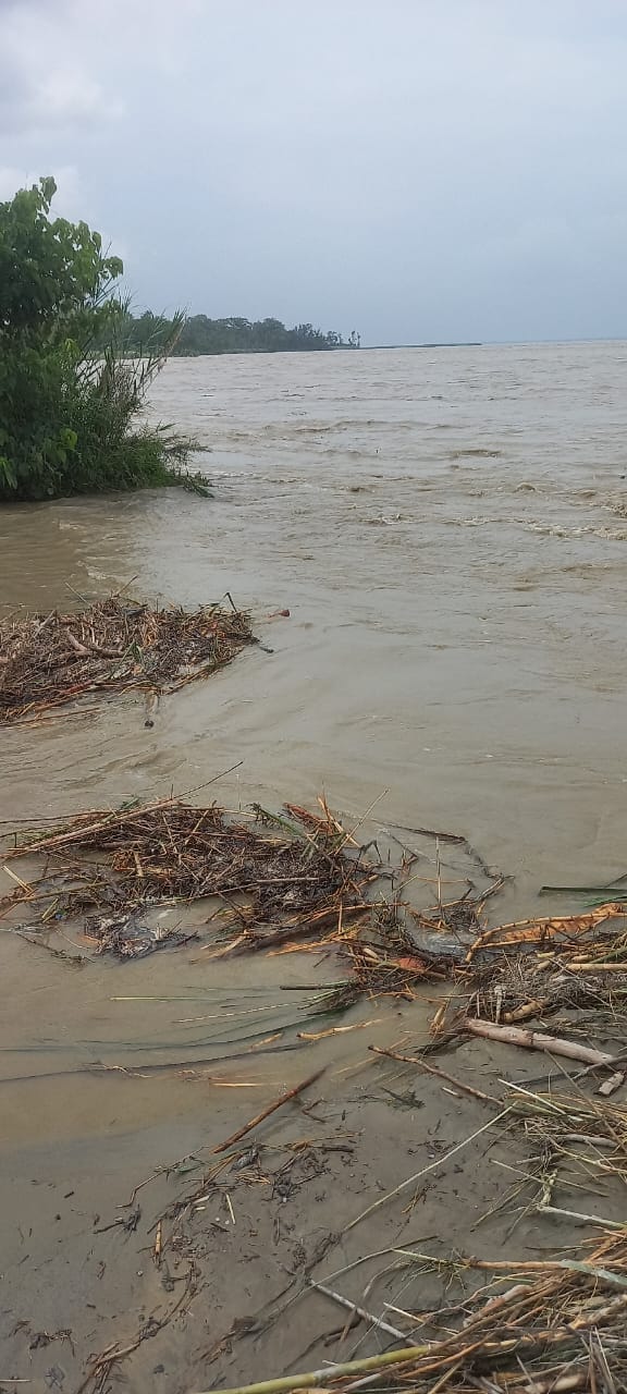 Six and a half acres of land belonging to six more farmers got submerged in the river
