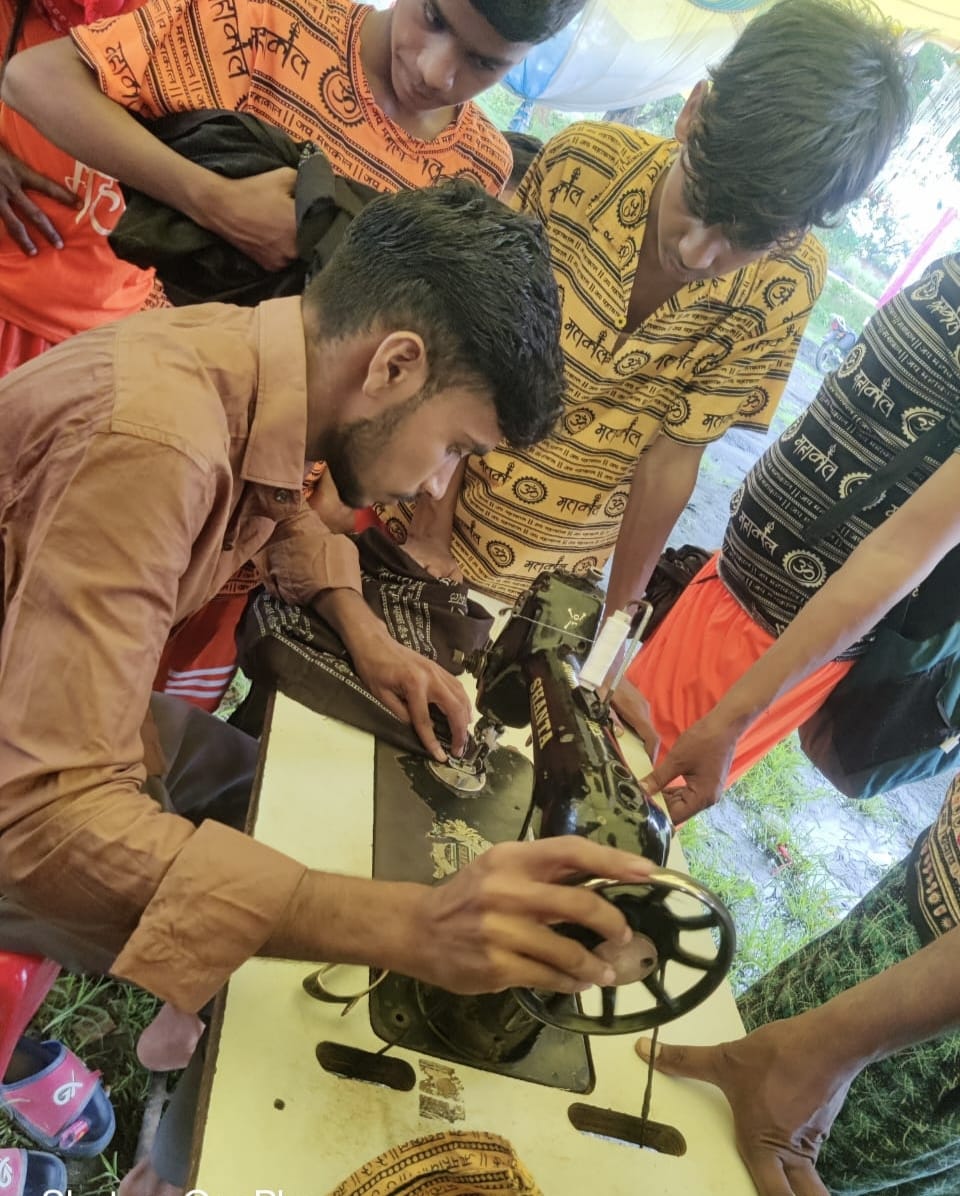 Passion for serving the devotees... Special camps have been organized in Saavan for the last 11 years
