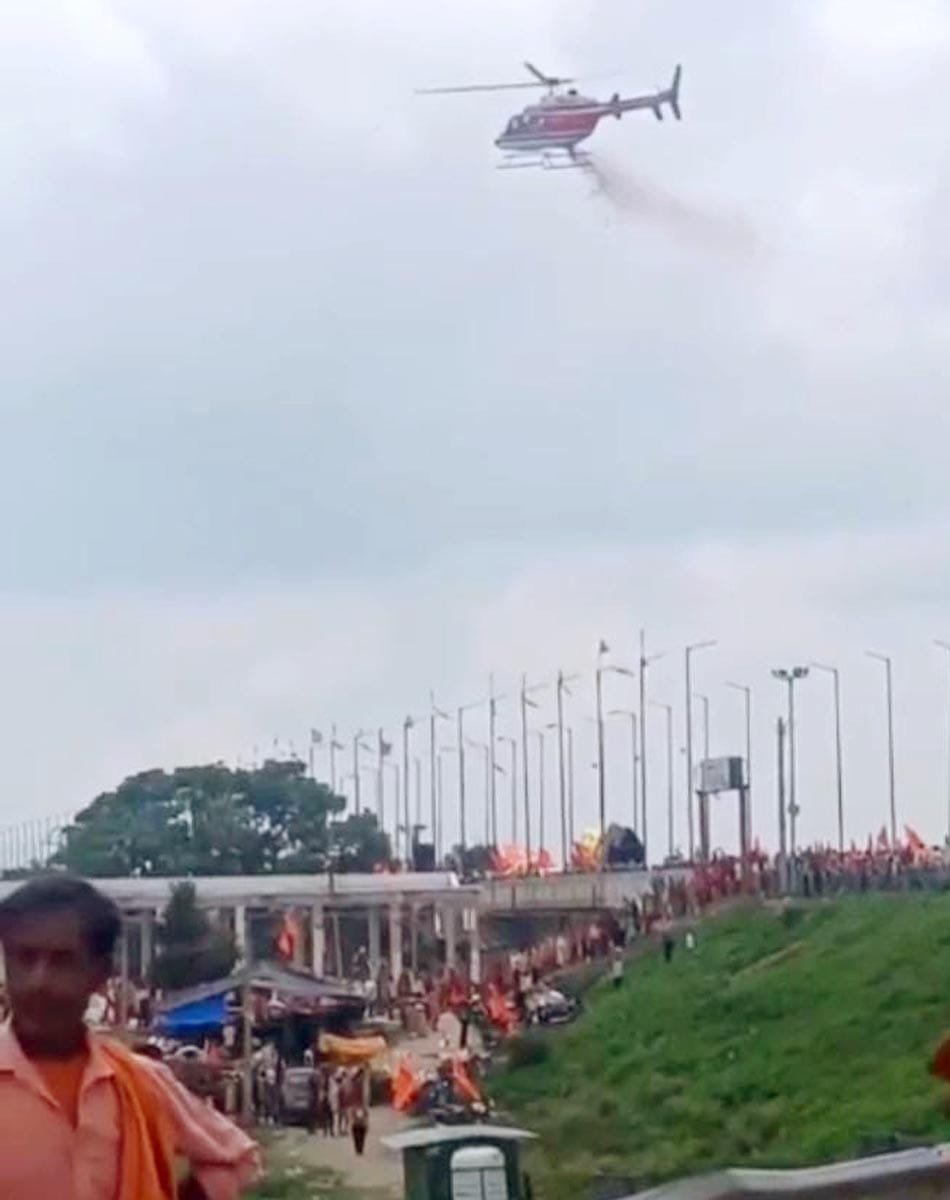 More than three lakh Kanwariyas left from Gangaghat, the highway was drenched in saffron color