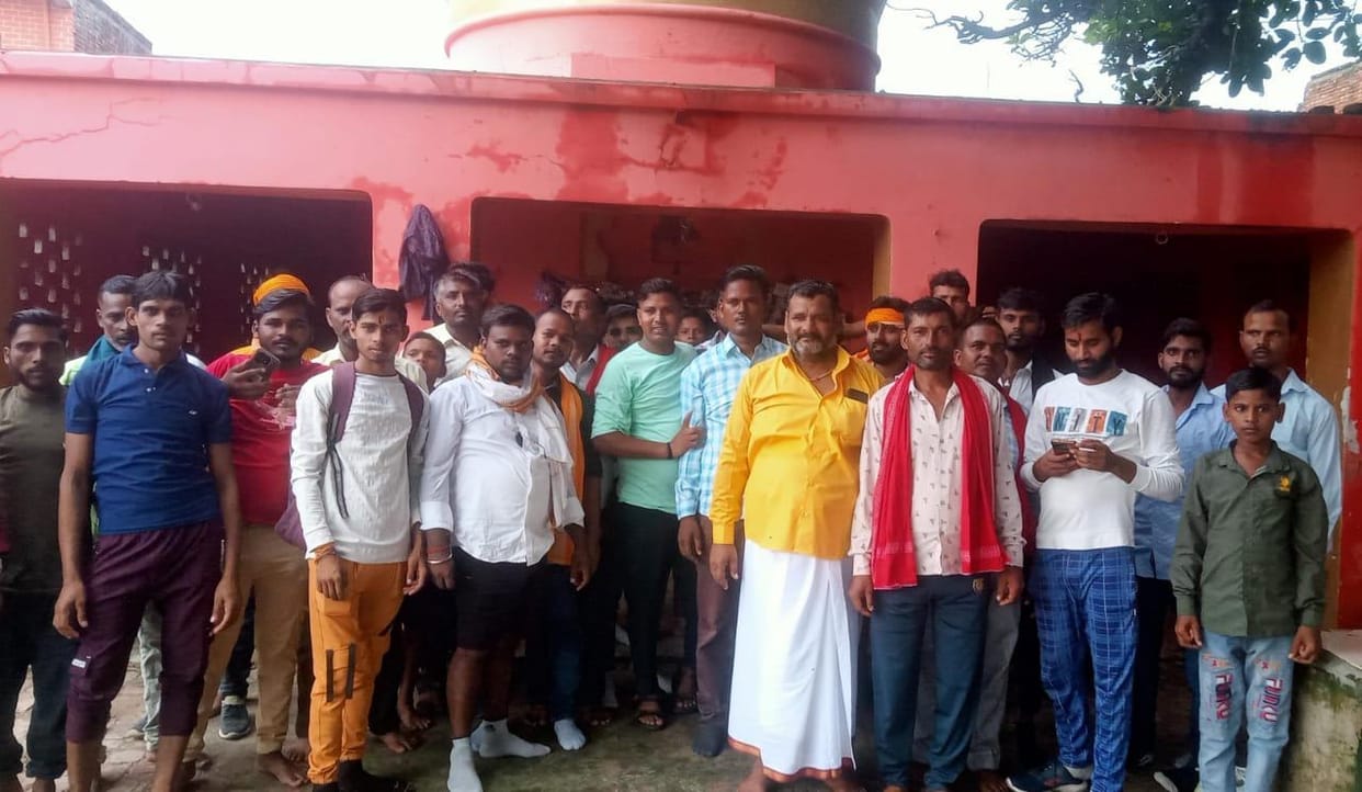 100 Kanwariyas left for stormy Dak Kanwar