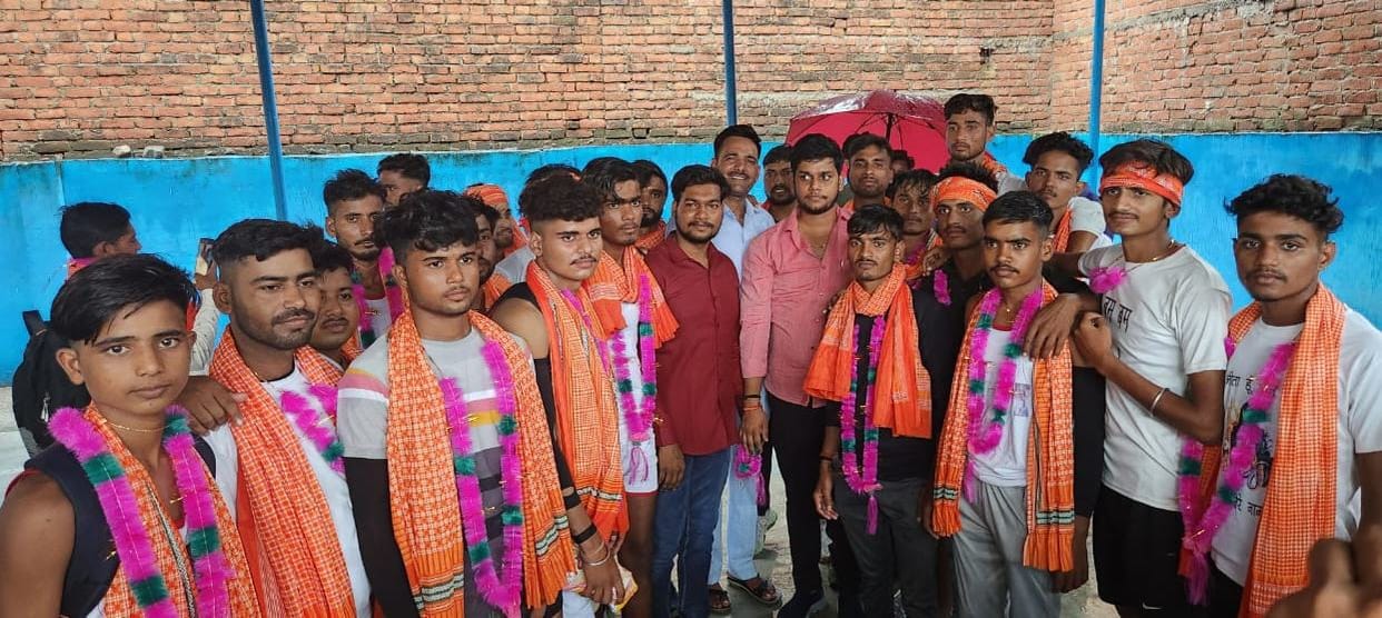 Kanwariyas left for Farrukhabad and Saoron