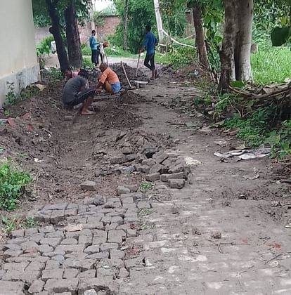 Repair of dug interlocking road started