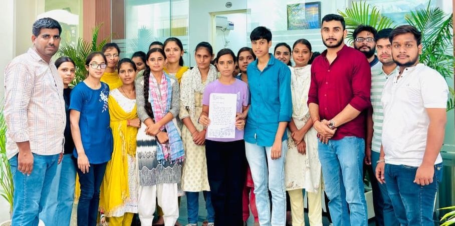 CBLU girl students demanded bus service from the university