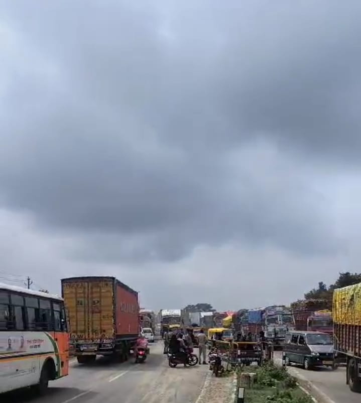 Traffic disrupted due to route diversion