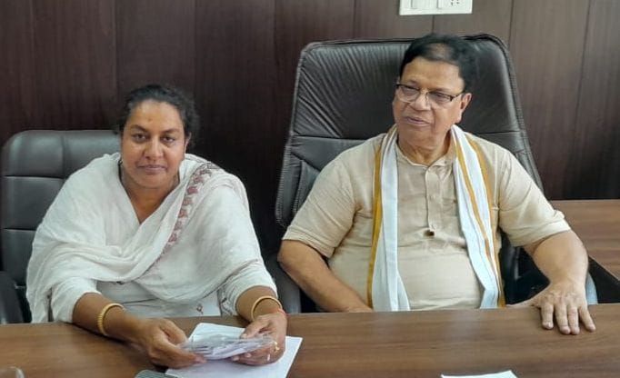 Congress should give its account: Kamal Gupta