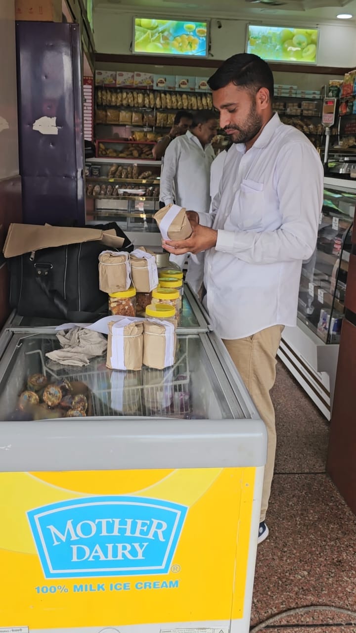 Samples of Malai Ghevar, Chamcham and Barfi filled from Bikaner Mishthan Bhandar