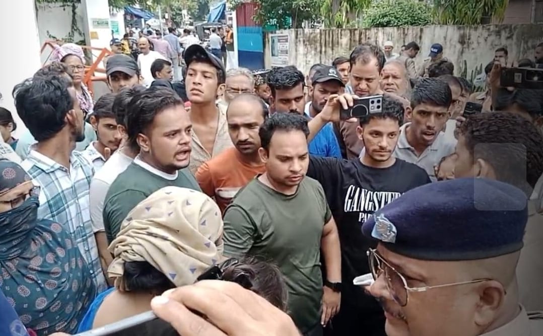 Demand for action against accused police personnel, police station surrounded