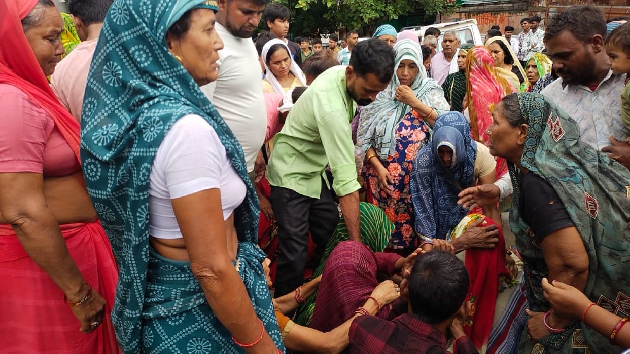 Seven people died due to drowning in the Banganga river