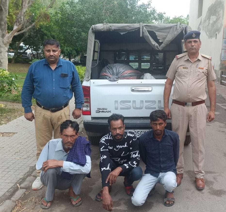 Three smugglers arrested with 69 kg of poppy seeds