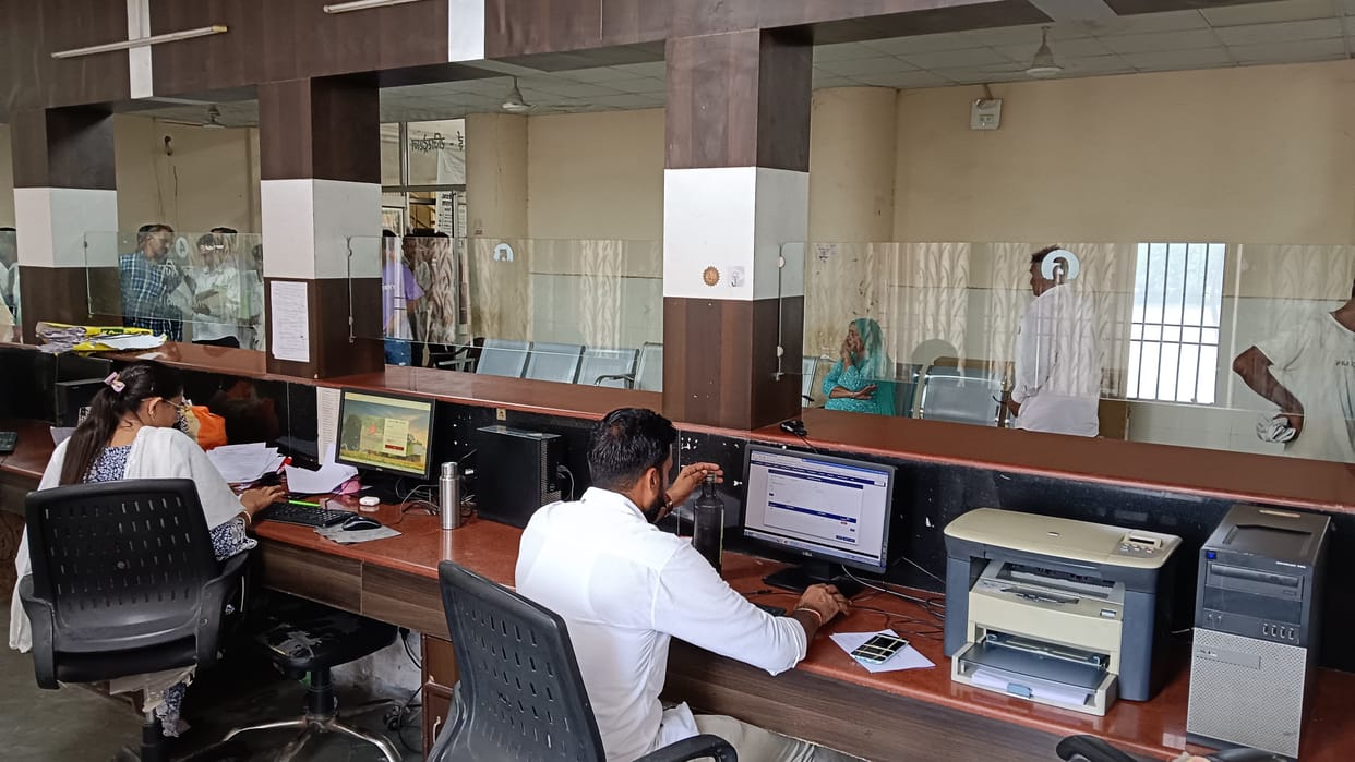 Clerks sit on strike, people wander around looking for work