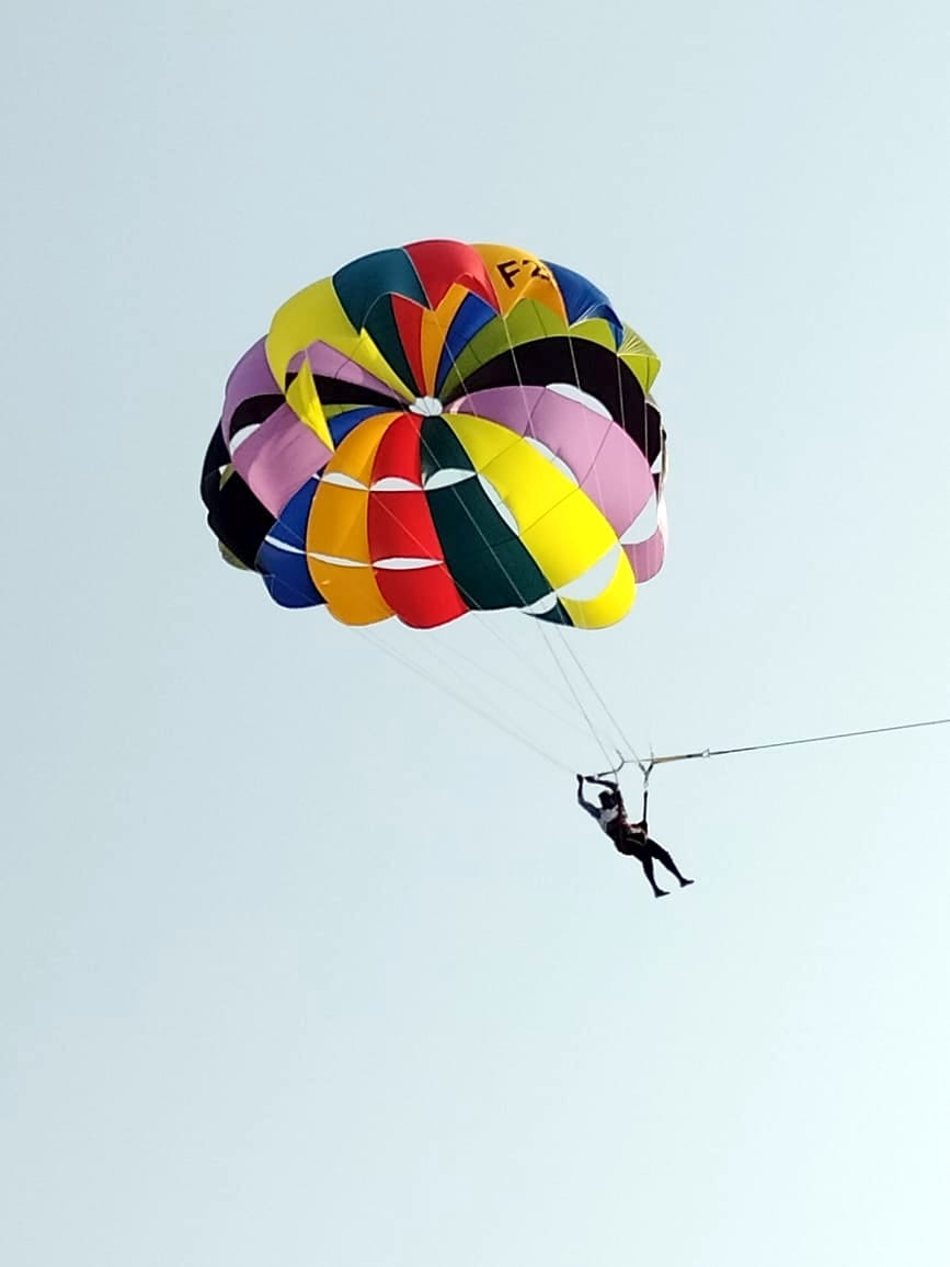 Tourists will be able to enjoy one kilometer parasailing in Kalagarh