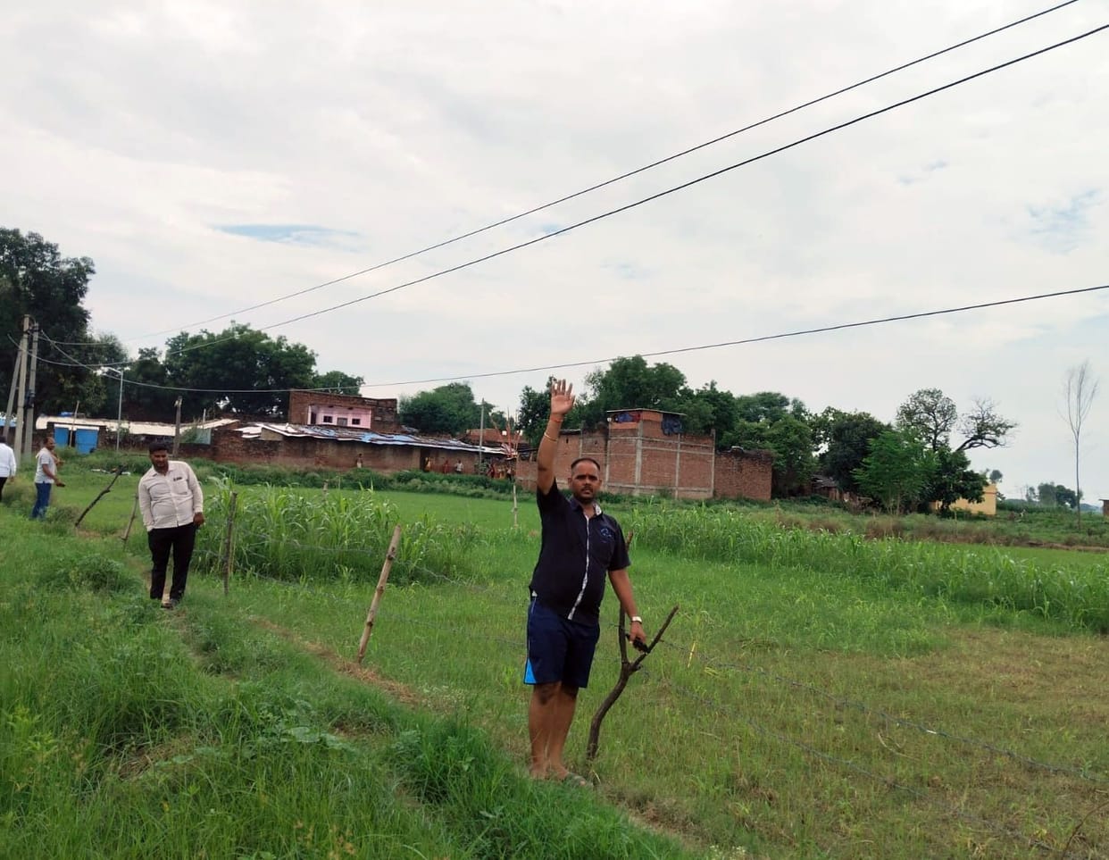 Farmer dies after coming under high tension wire, commotion