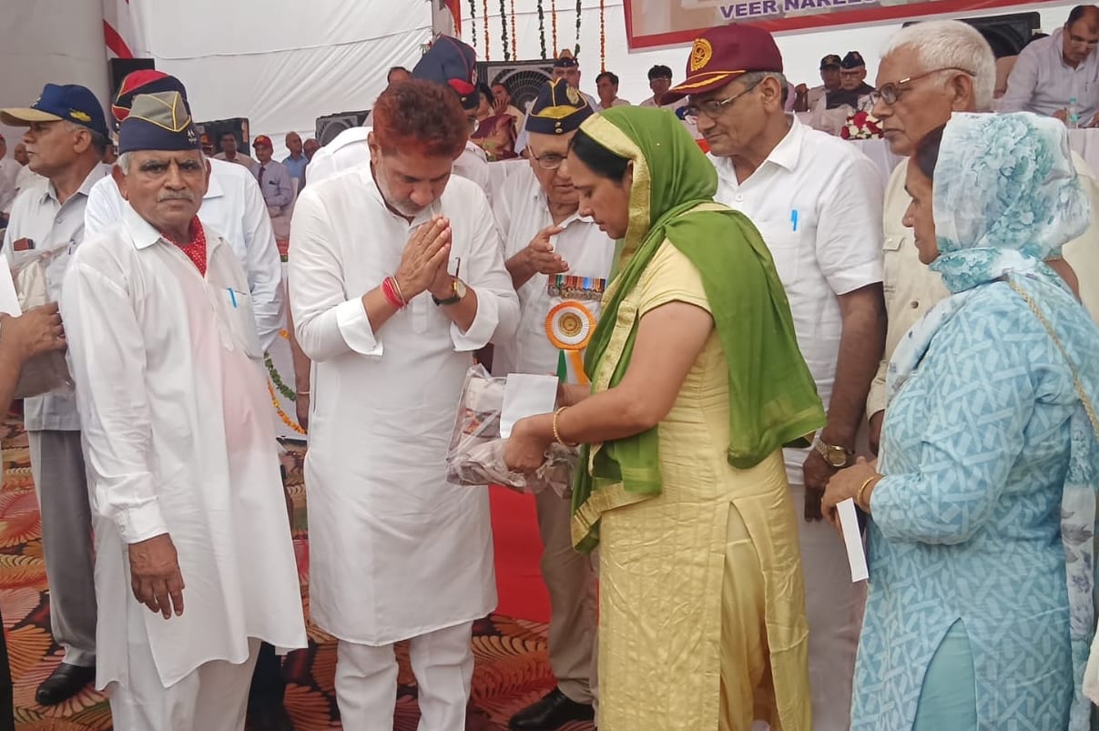 Brave women and families of martyrs are the heritage of society and government: Subhash Barala