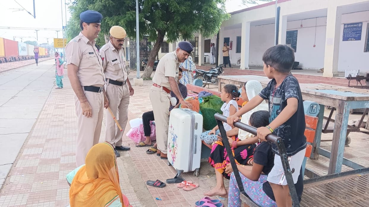 Security tightened at railway station for Independence Day