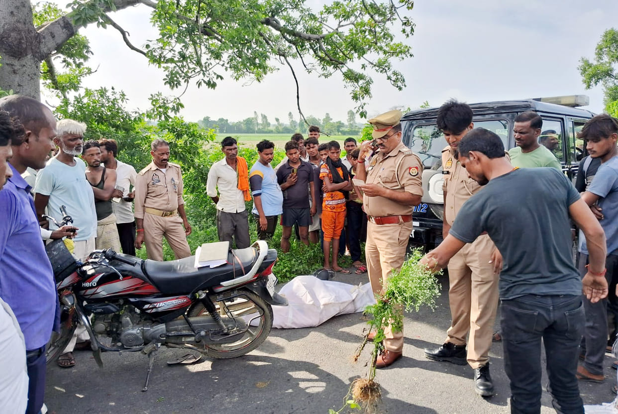 Bike riding couple died after being hit by vehicle on the highway in Budaun
