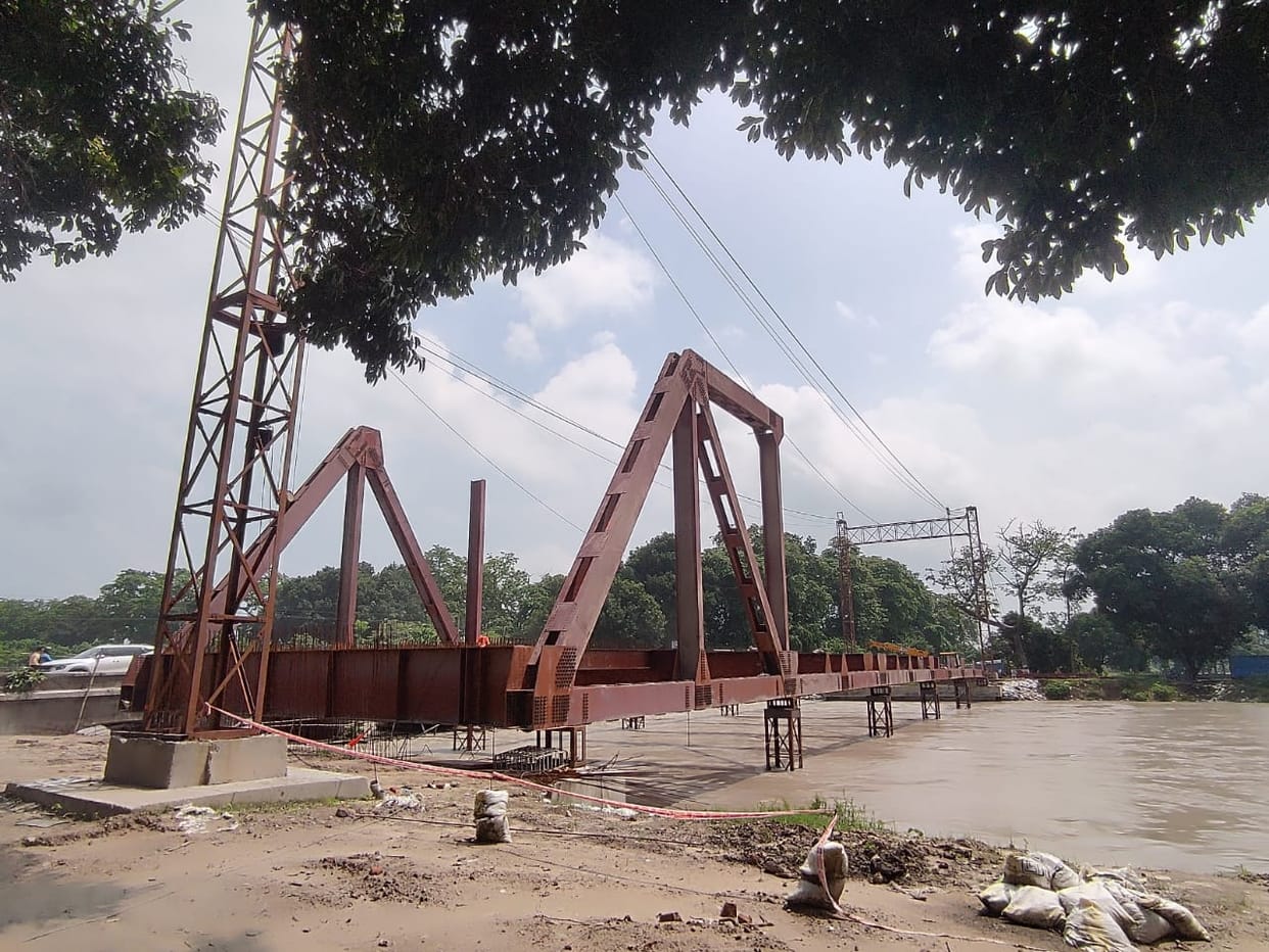 The construction of the new bridge on Hardoi Branch Canal gained momentum