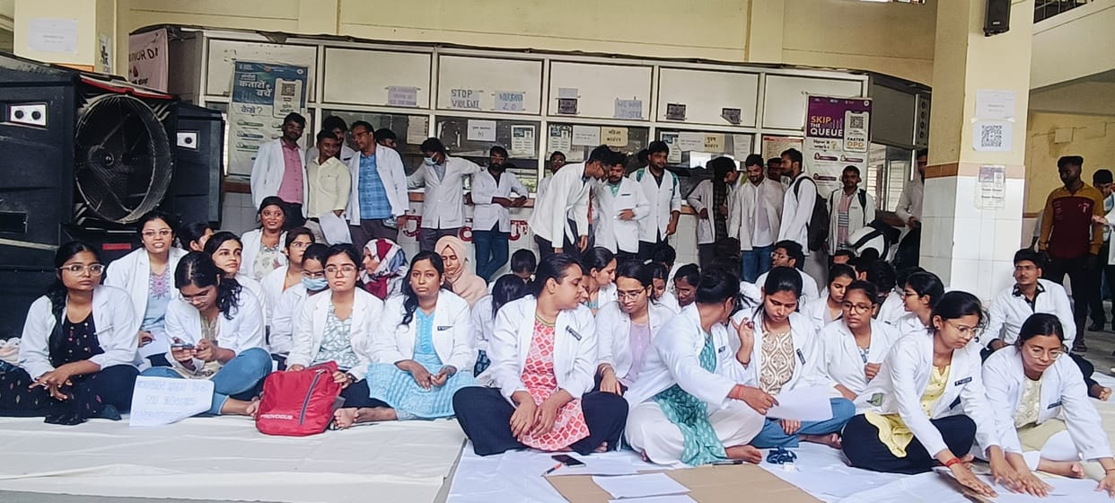 Doctors on strike...patients breathing
