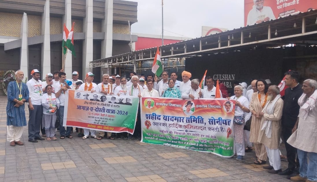Aagaz-e-Dosti Yatra going to Attari border welcomed