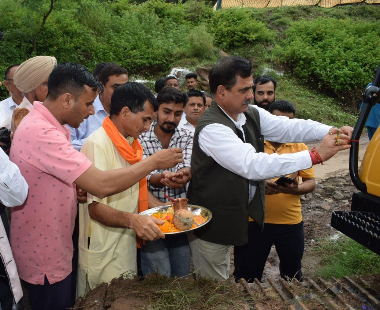 Three link roads will be built in Arki's Diggal Panchayat with Rs 27 crores.