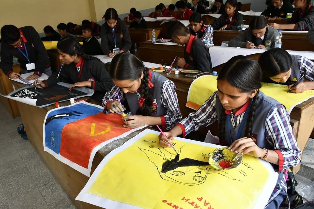 Ashu in speech and Swara Thakur first in slogan writing