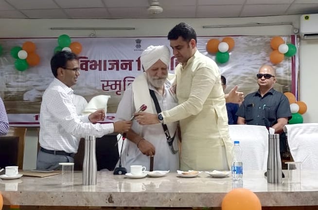 The pain of partition of the country can never be forgotten: Sakendra Pratap
