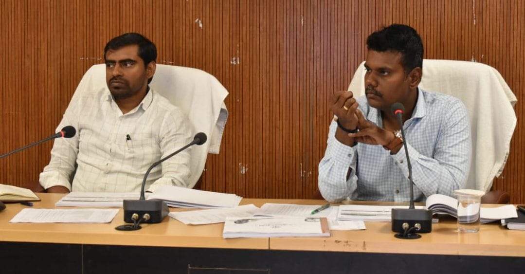 Make playground in every gram panchayat: DM