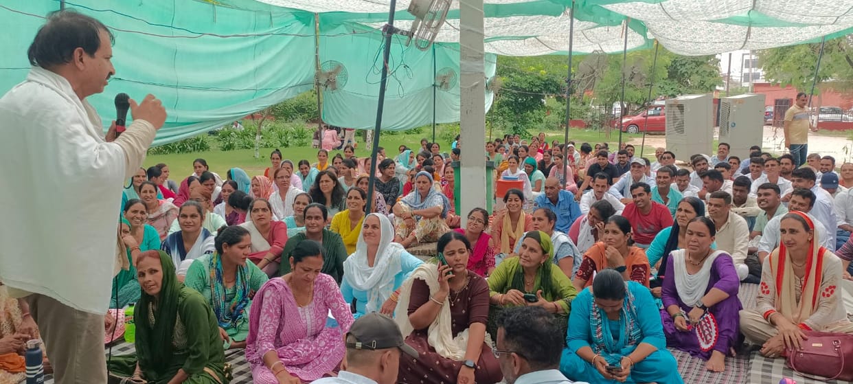 Dentists remained on strike for two hours, patients had to face problems