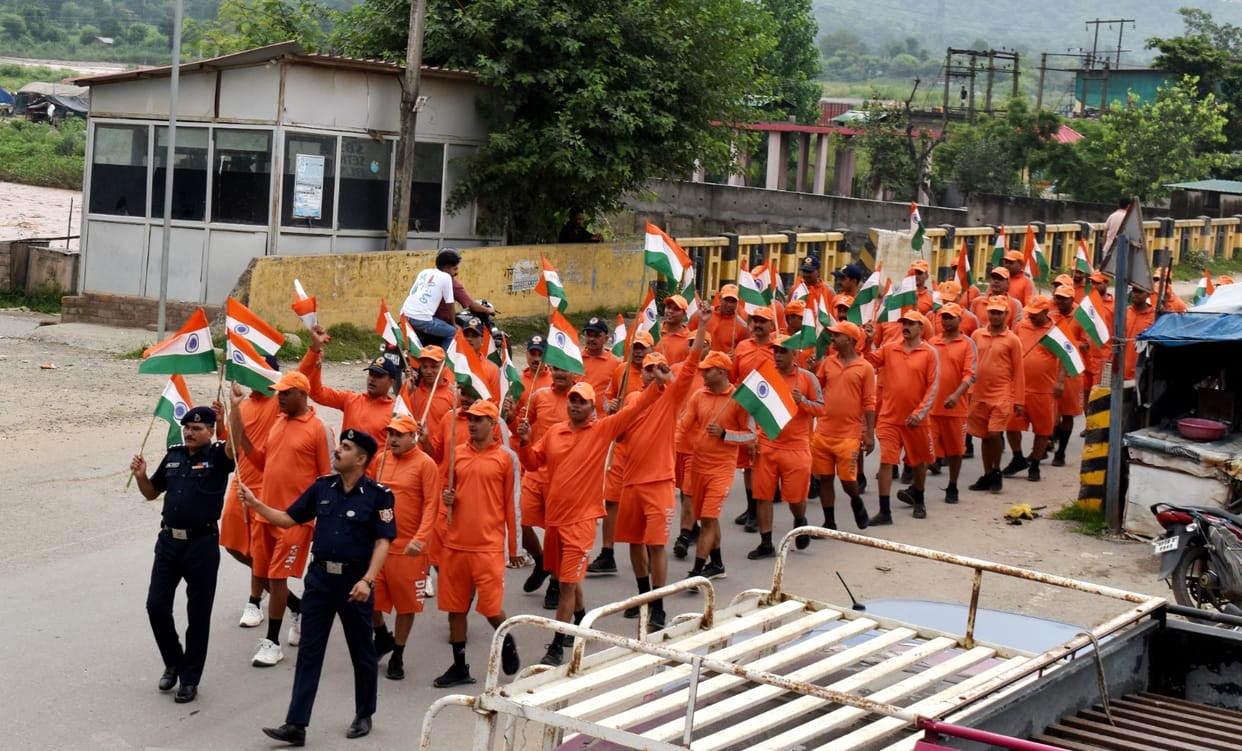 NDRF soldiers took out tricolor march