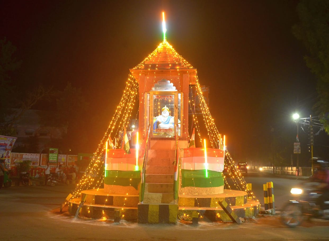 City bathed in tricolor light on the eve of Independence Day