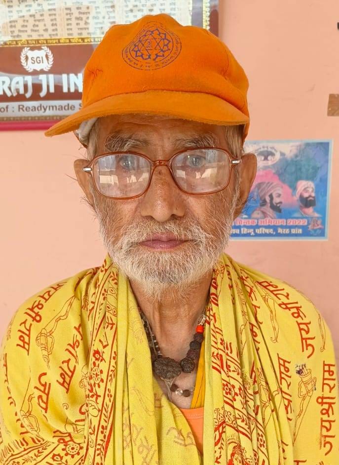 Sadhu's dead body found hanging near Swarga Ashram
