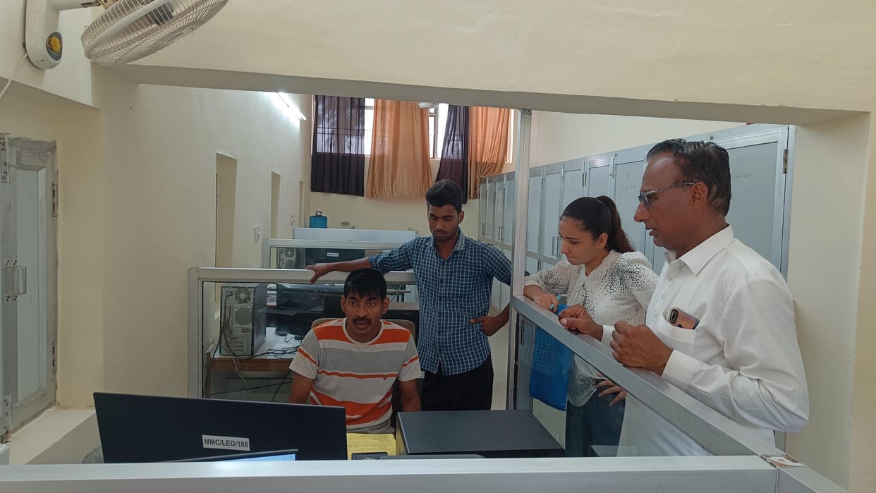 The process of physical counseling continues for admission in the first year of postgraduate study.