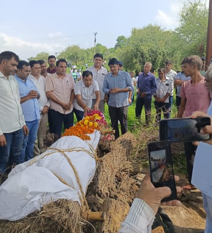 जाते-जाते तीन जनों को जीवनदान दे गया सीकर का आदित्य