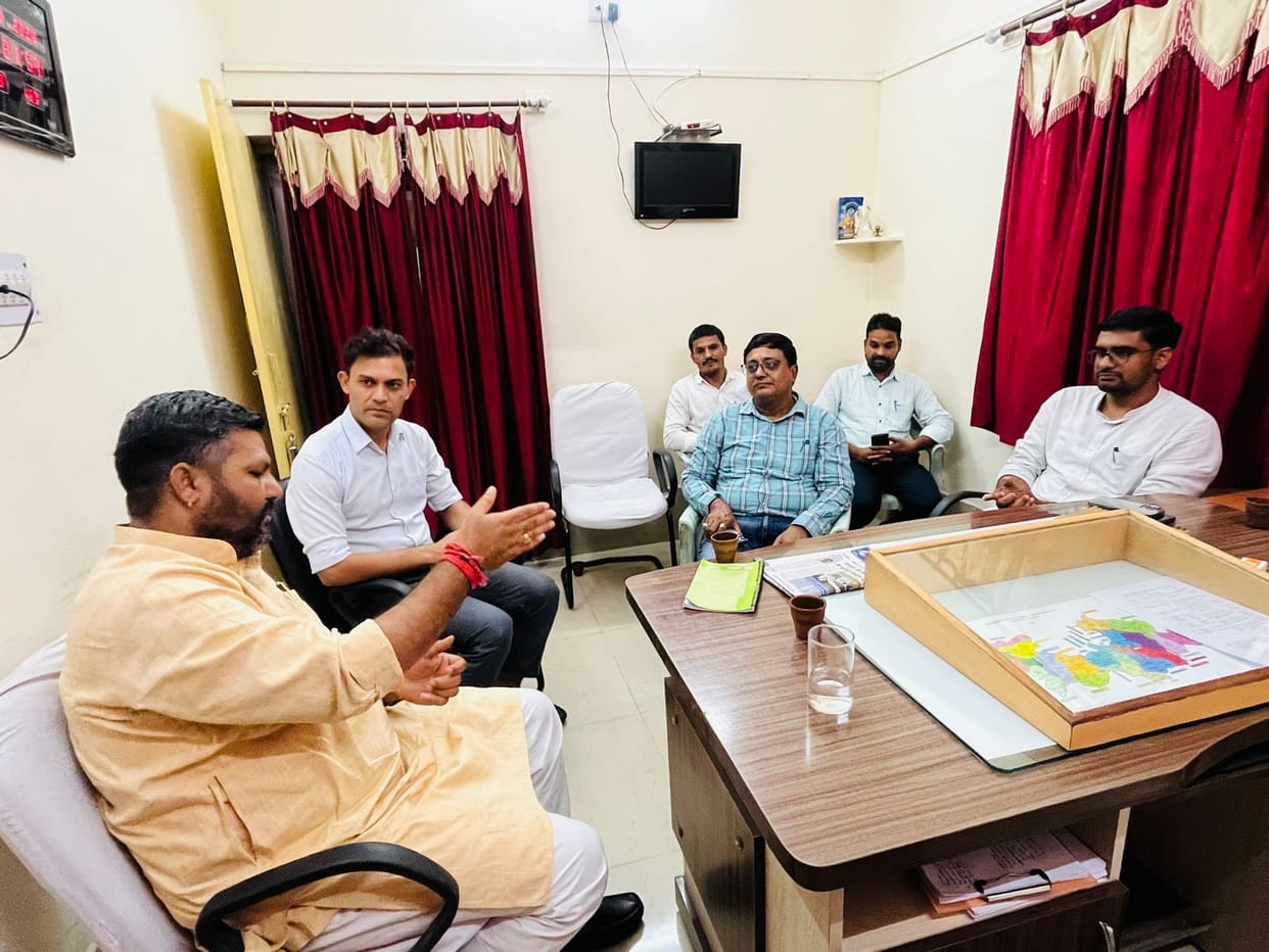 Ajmer News: Omprakash Bhadana held a meeting regarding crops affected by excessive rain