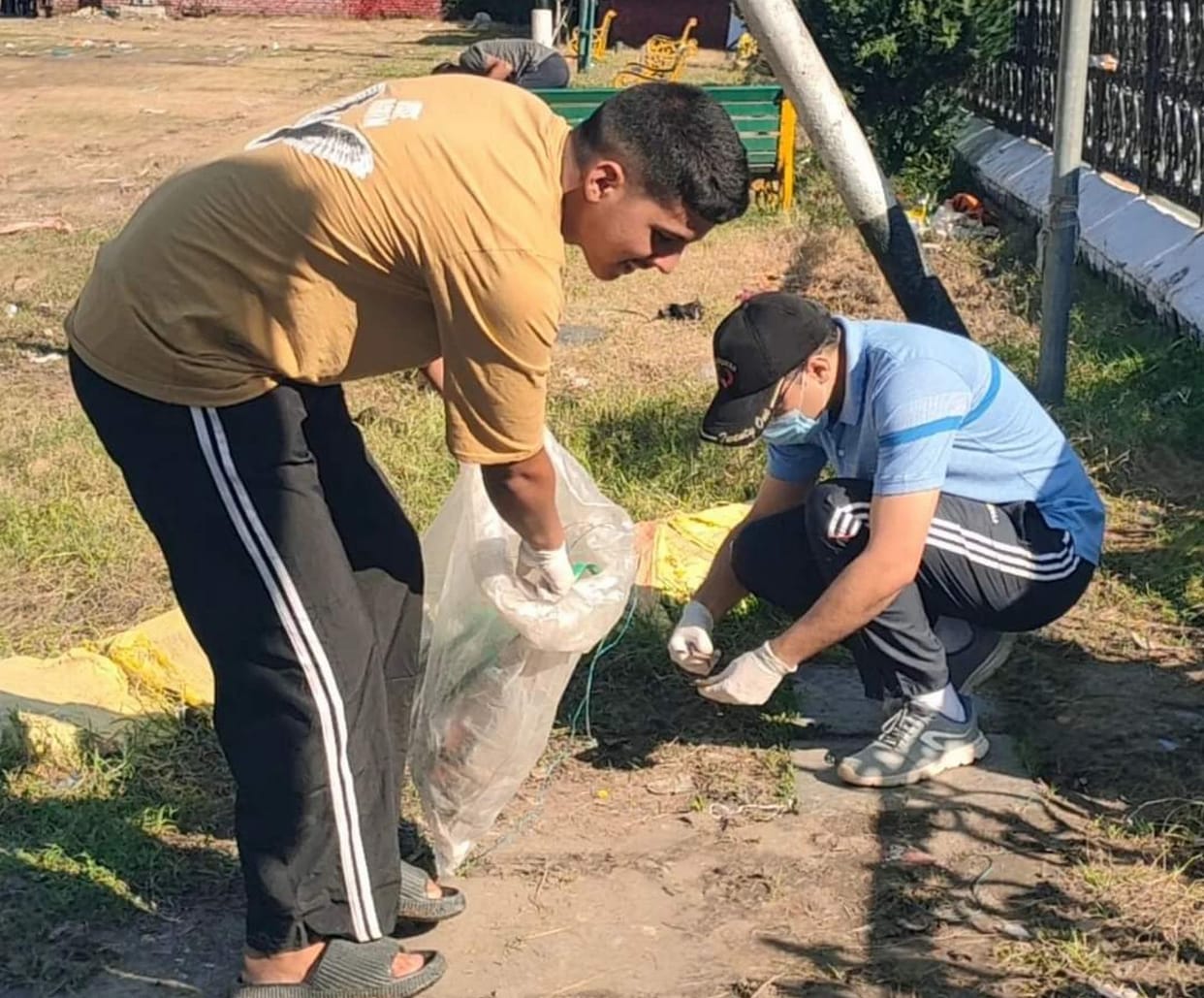 DC along with officers got involved in cleaning Changan