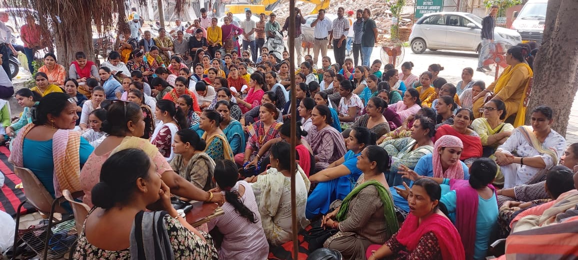 Private hospital operators go on strike by stopping health services