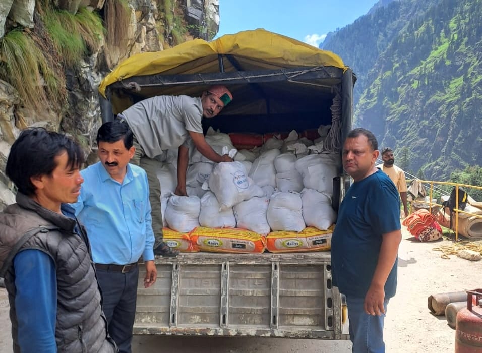 Ration sent from laborers to people stranded in Malana