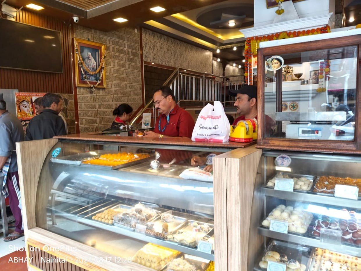 Chandausi: Hindu businessmen are harassed, they will convert Islam, quarrel with food department team