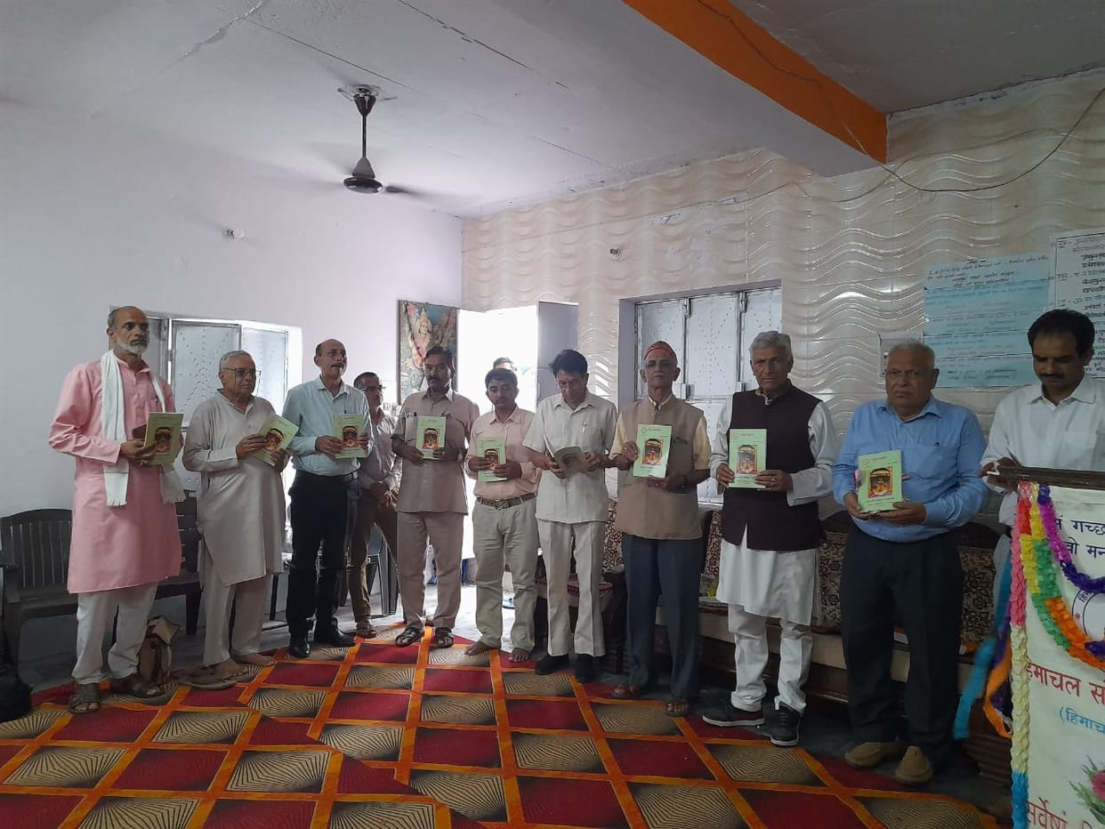 Students presented speeches, verses and sutras related to culture.