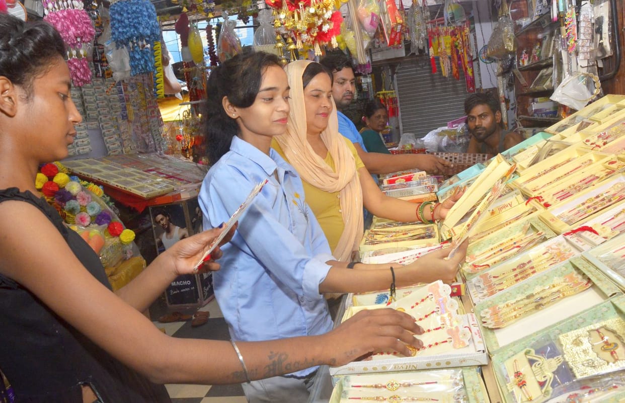 Rakhi shops are decorated, crowd is gathering