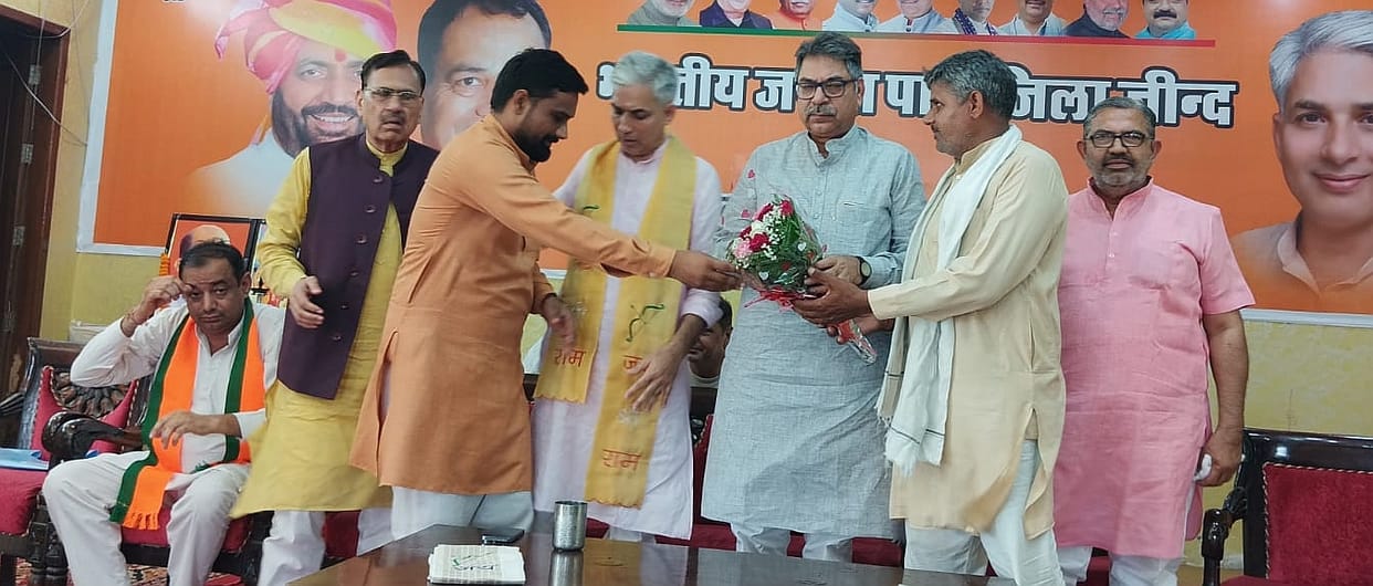Congress leaders fighting among themselves to become CM: Satish