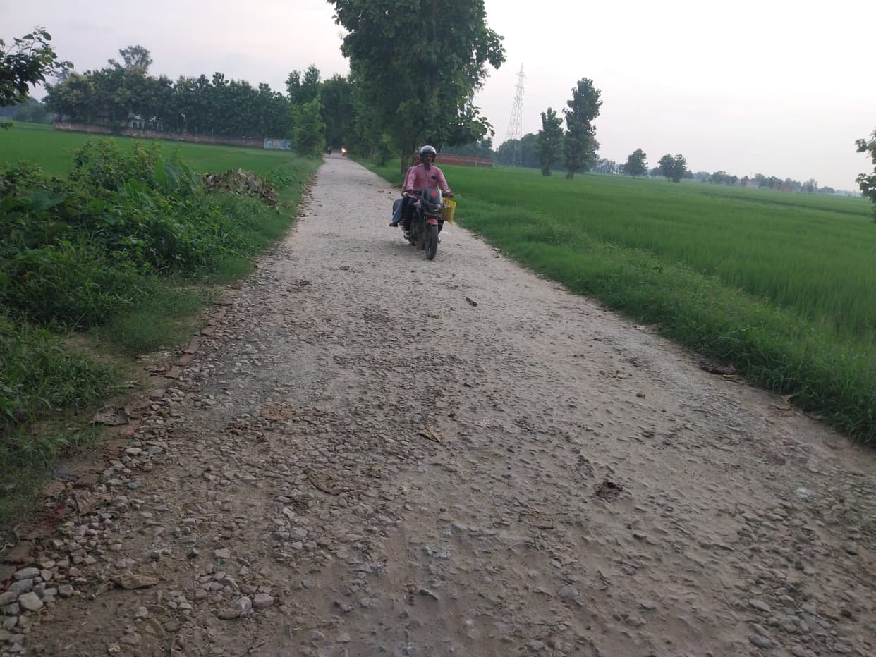 Road hanging in limbo due to contractor's arbitrariness