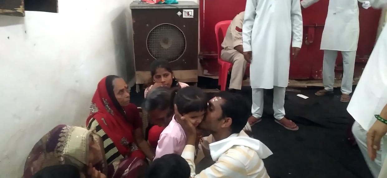 Damoh Seeing the sisters and children in jail, we came to know the importance of family