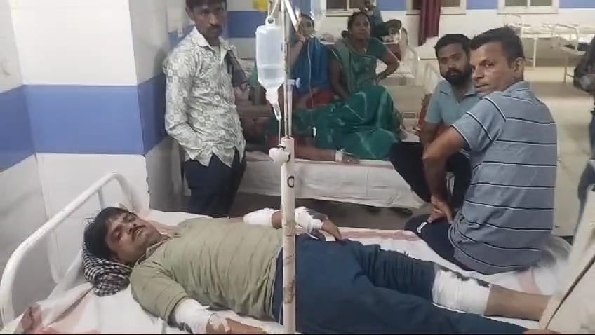 miscreants snatched a woman's bag from a moving bike and fled couple injured