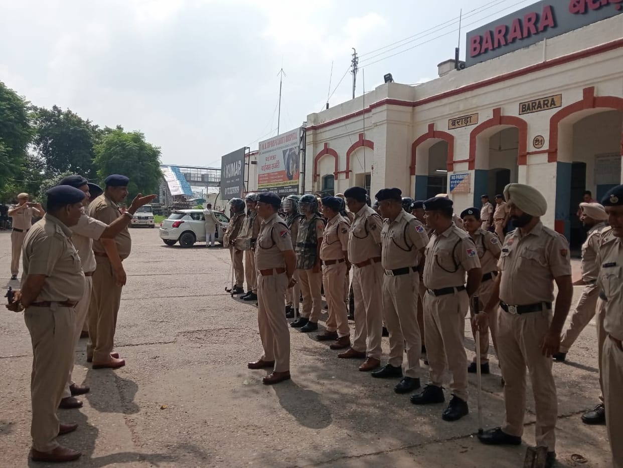 Water in railway underpass, protest in protest