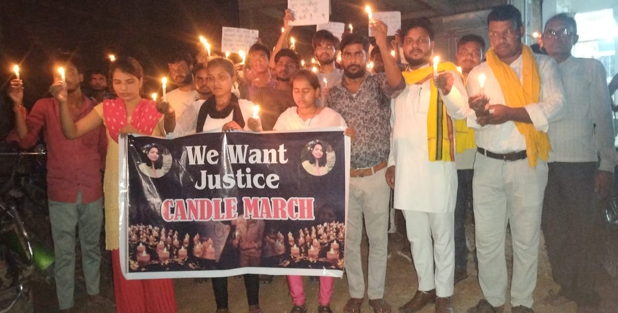 Candle march in protest against Kolkata incident