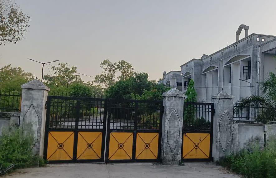 The college building has been ready for six years, yet the hope of its operation is incomplete