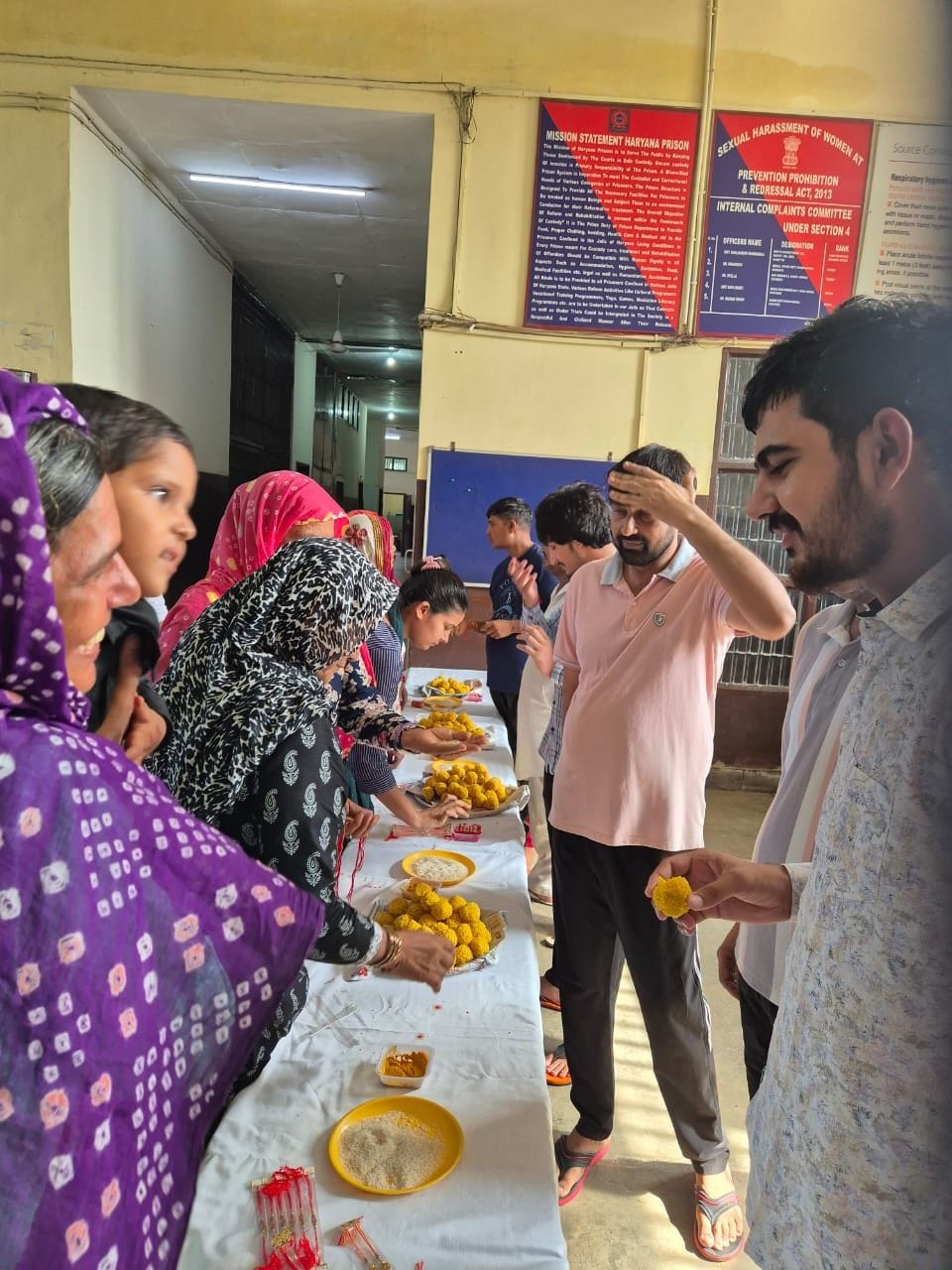 Sisters recorded coming to tie Rakhi to prisoners in jail