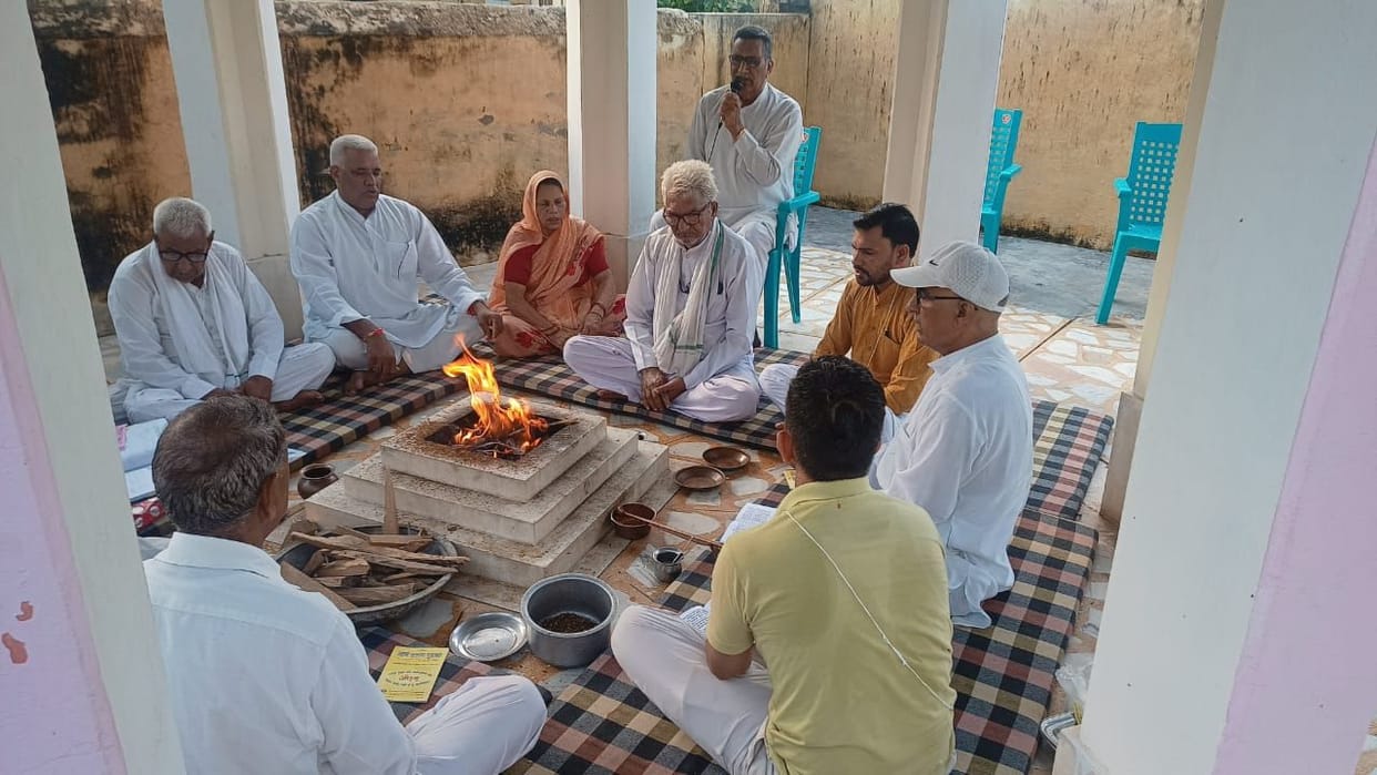 Havan performed at Arya Samaj headquarters
