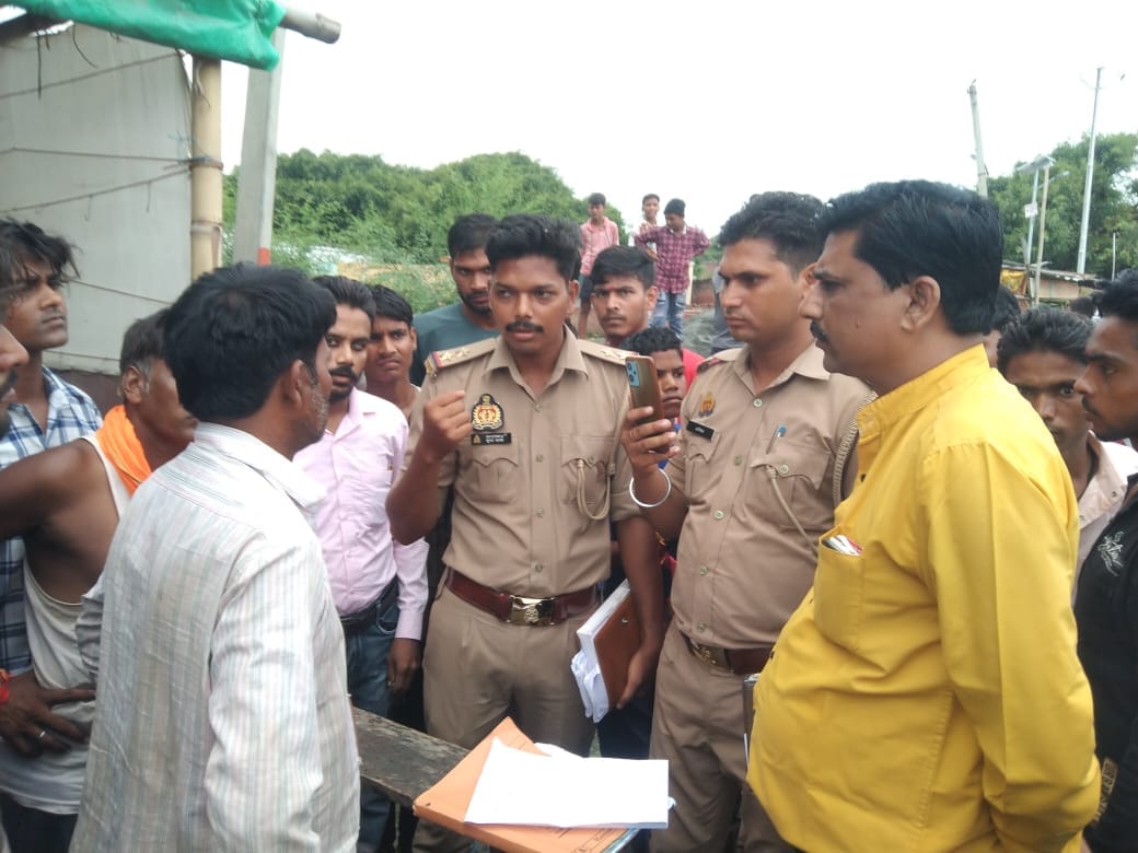 Bike falls out of control, woman going to tie Rakhi dies