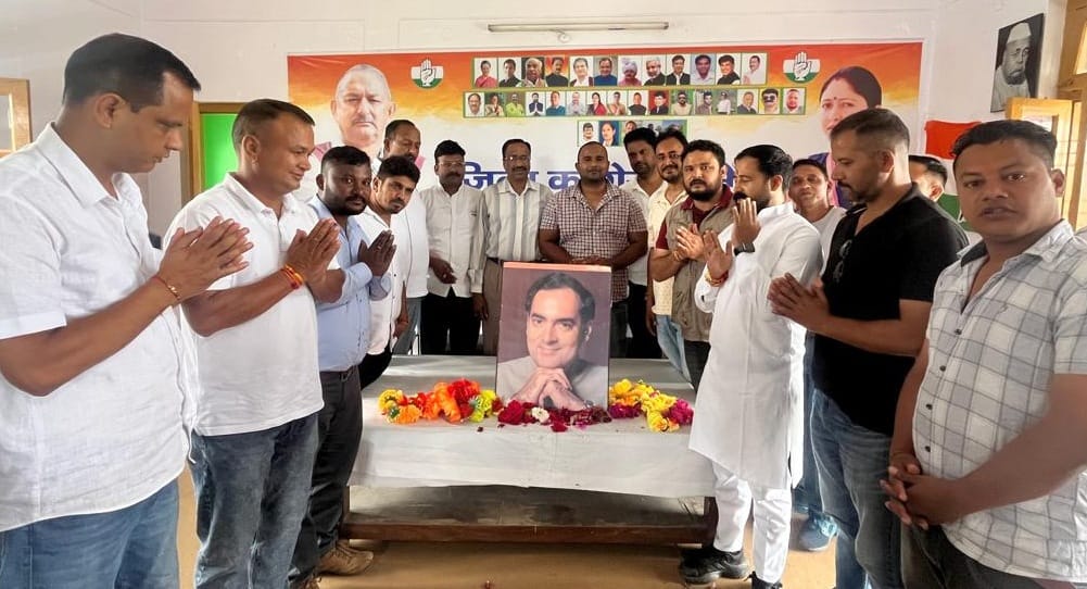 Congress celebrated the birth anniversary of former Prime Minister Rajiv Gandhi